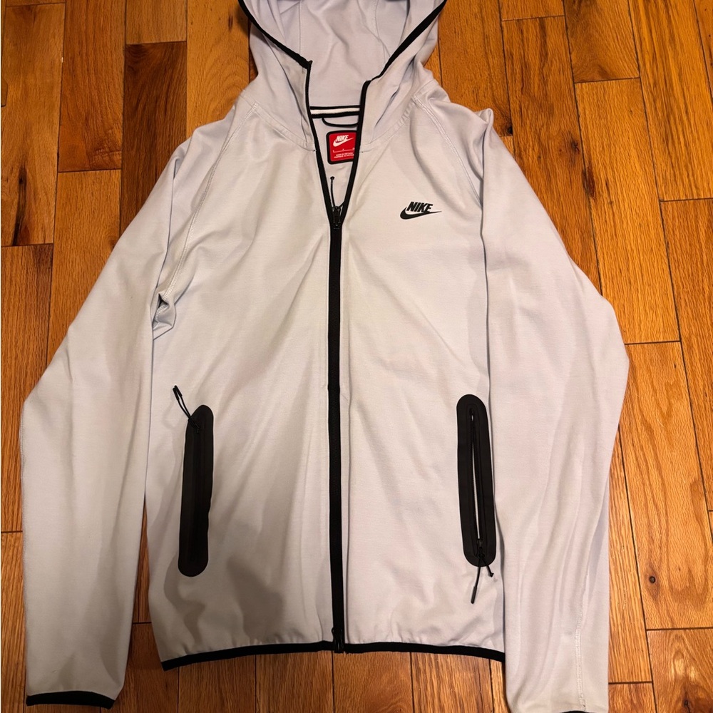 Nike Men's Light blue/lilac Windbreaker Jacket